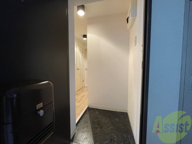 玄関　玄関の様子です。明るい印象ですね。気分もあがりそう。