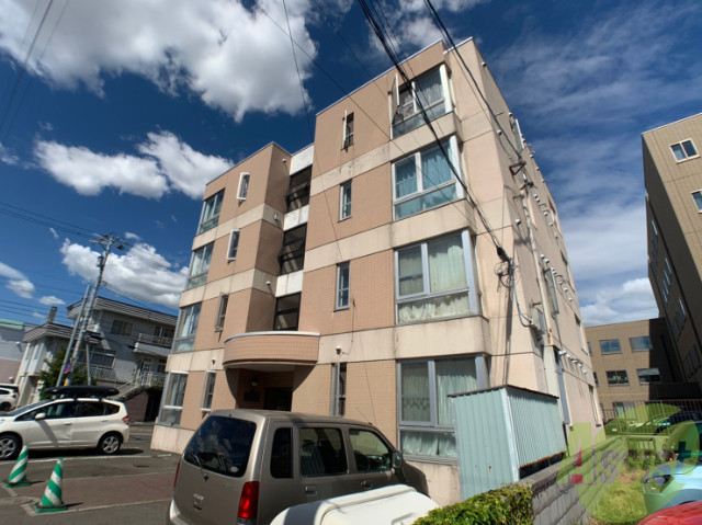 建物外観　札幌市北区北２２条西「ルーセント２２」