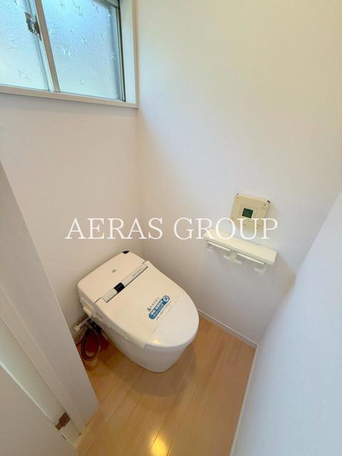 トイレ　温水洗浄便座