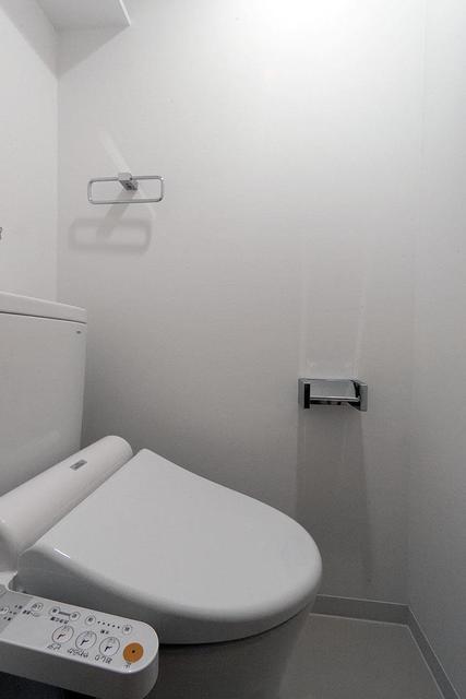 トイレ　※写真は同タイプ住戸です。