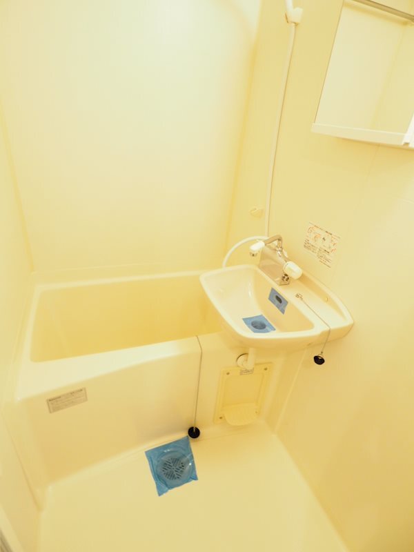 バス・シャワールーム　※別部屋の参考写真です。