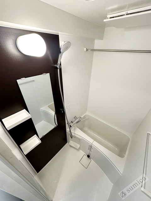 バス・シャワールーム　浴室暖房乾燥機付きバスルームです♪