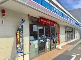 コンビニ　ローソン札幌北18東一丁目店（コンビニ）まで331m
