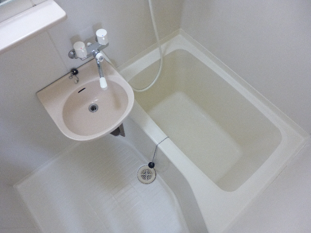 バス・シャワールーム　浴室