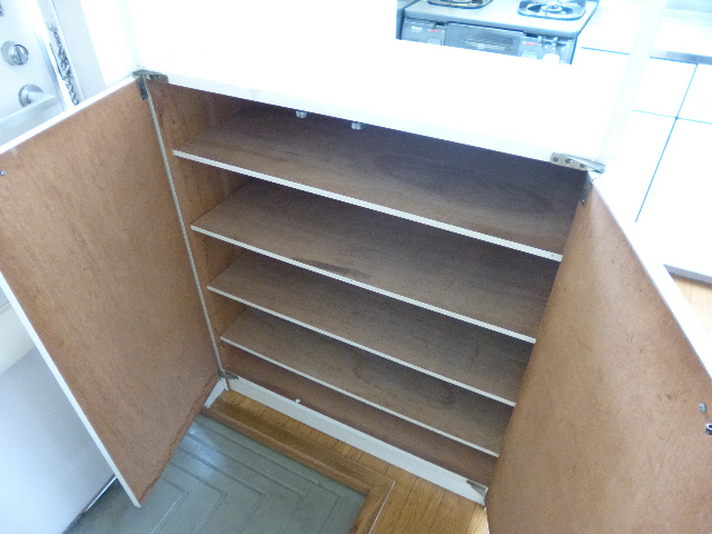 収納　シューズボックス