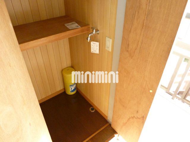 収納　洗濯機置場