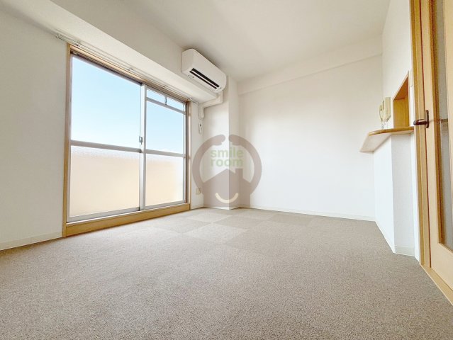 居室・リビング　反転タイプ