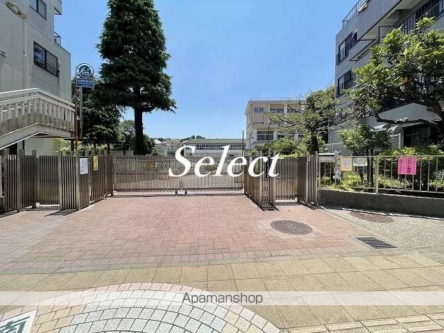 小学校　横浜市立三ツ沢小学校（小学校）まで63m