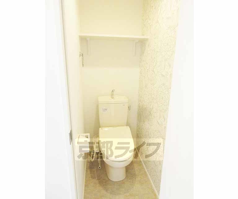 トイレ　ウォシュレット付きのトイレです