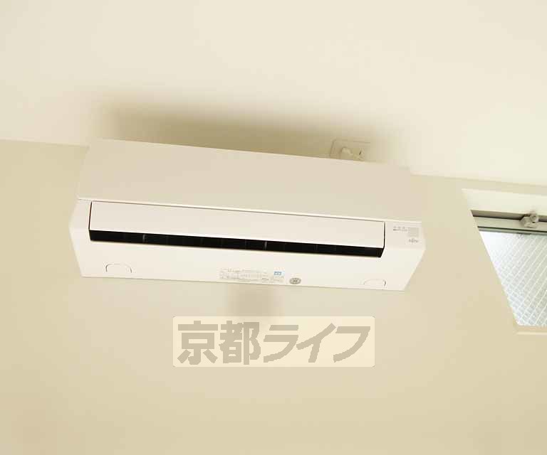 その他設備　クーラー付