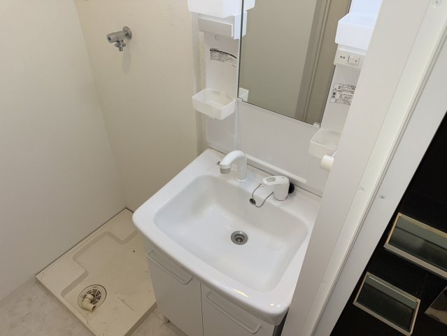 洗面設備　同物件別部屋写真