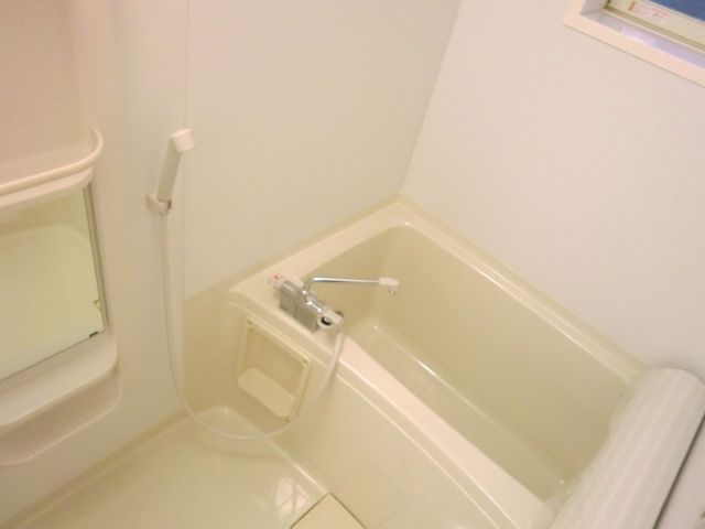 バス・シャワールーム　★追焚き機能付のバスルームです★