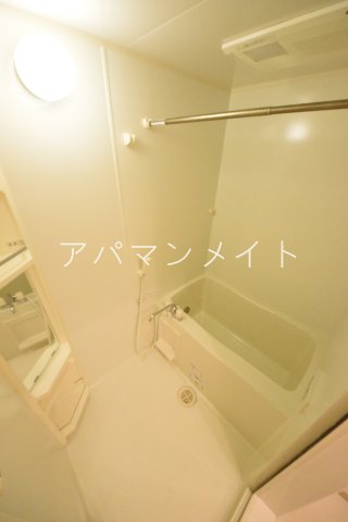 バス・シャワールーム　ゆったり過ごせるお風呂です