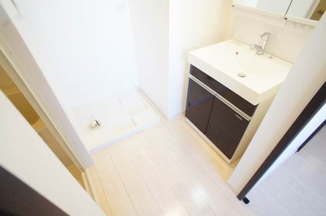 洗面設備　同仕様