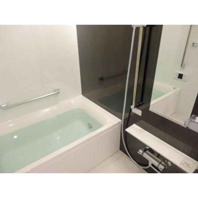 バス・シャワールーム　※写真は同タイプ住戸です。