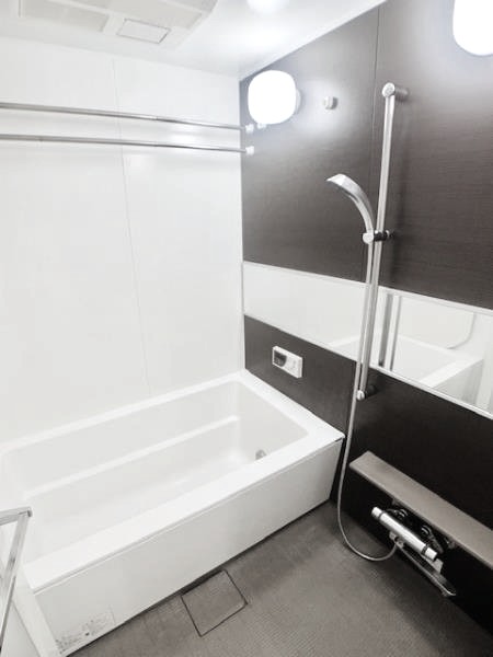 バス・シャワールーム　風呂