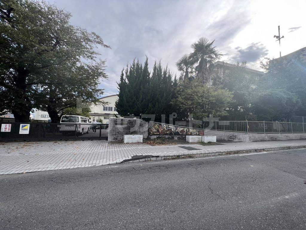 小学校　さいたま市立大成小学校（小学校）まで520m