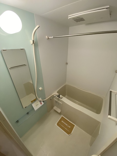 バス・シャワールーム　一日の疲れを癒してくれる大事な場所。