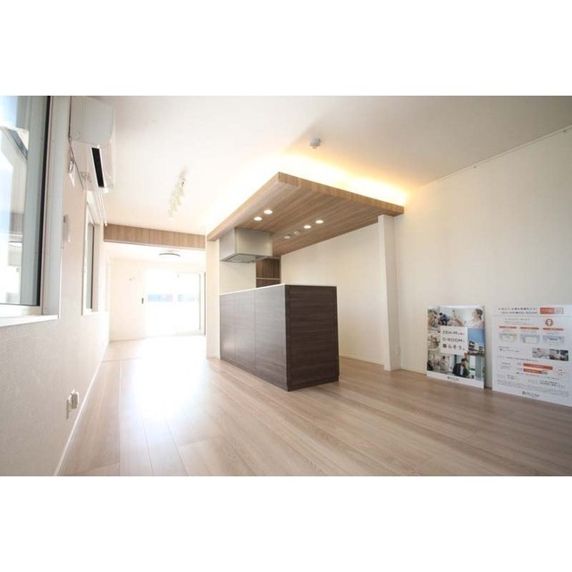 居室・リビング　※写真は２０１にて撮影