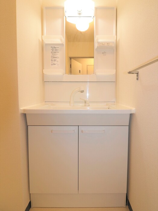 洗面設備　洗髪洗面化粧台