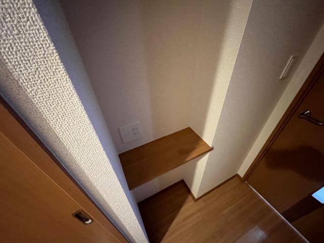 エントランス　棚