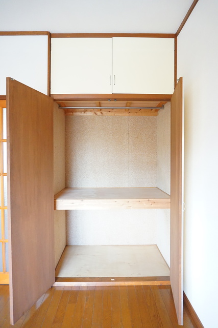 収納　間口・奥行もある収納なのでカラーボックス等でアレンジ可能☆