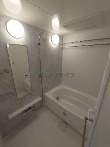 バス・シャワールーム　別部屋の参考写真です。