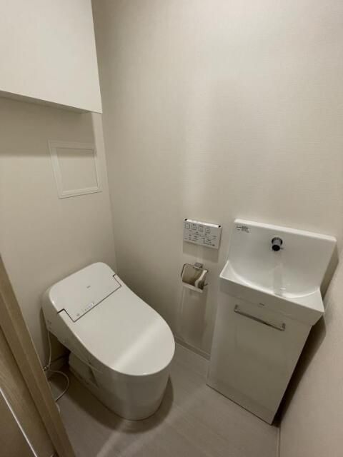 トイレ　ゆったりとした空間のトイレです