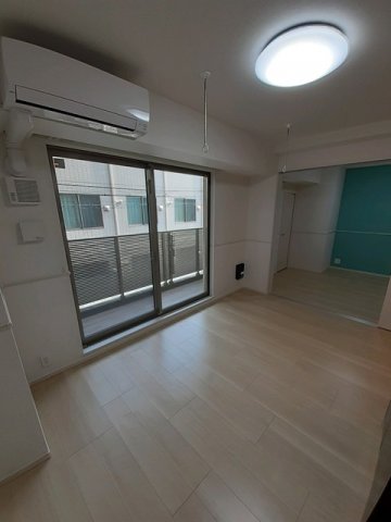 居室・リビング　居間です