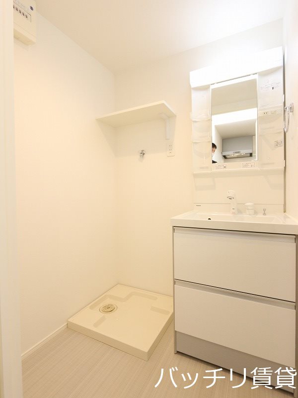 洗面設備　同型タイプの為、現状を優先致します。