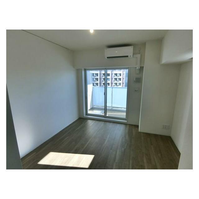 居室・リビング　別室参照（カラータイプが異なる場合があります）