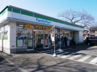 コンビニ　ファミリーマート 秀栄国領南店（コンビニ）まで404m