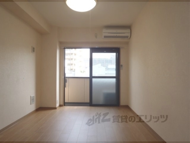 居室・リビング　居室