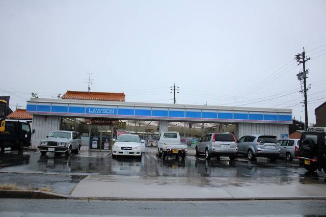 コンビニ　ローソン 中川馬手町一丁目店（コンビニ）まで44m