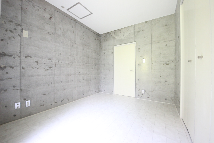 居室・リビング　5帖