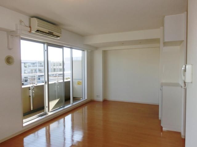 その他部屋・スペース　★日当たりの良いリビングスペースです★