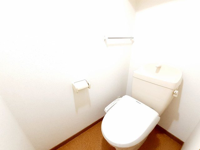 トイレ　トイレもきれいです