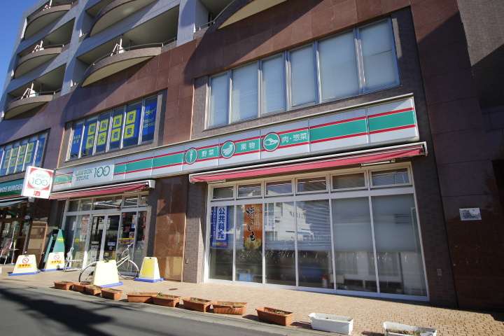 コンビニ　ローソンストア１００（コンビニ）まで366m