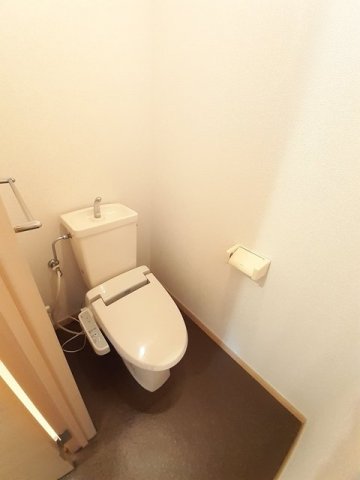 トイレ　コンパクトで使いやすいトイレです