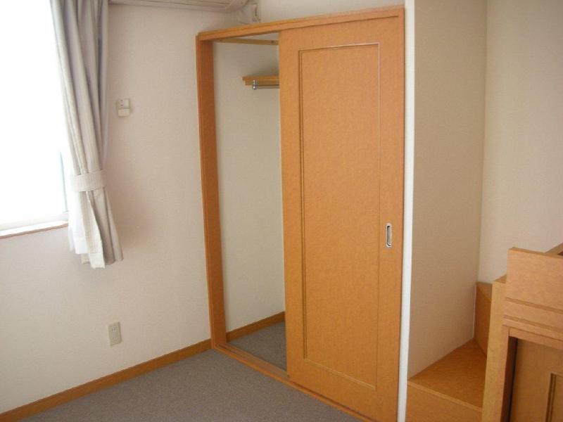 収納　クローゼット