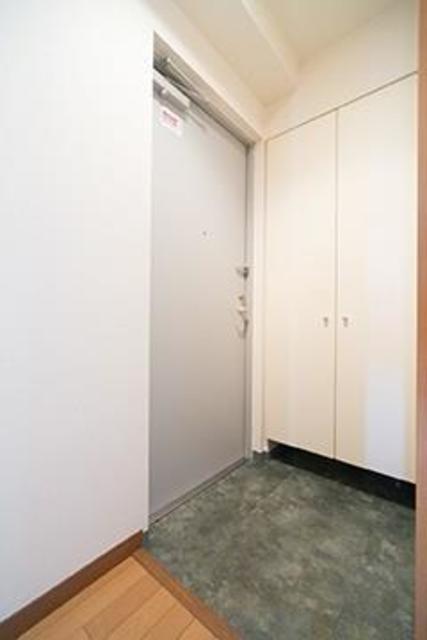 玄関　※写真は同タイプ住戸です。