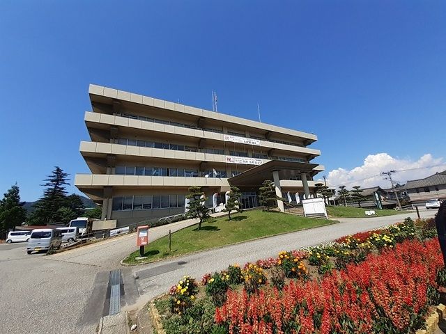 役所　村上市役所（役所）まで700m