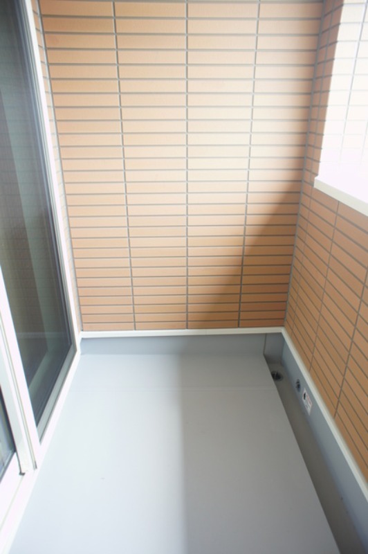 バルコニー　図面と現状に相違がある場合には現状を優先