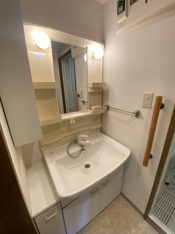 洗面設備　反転部屋参考