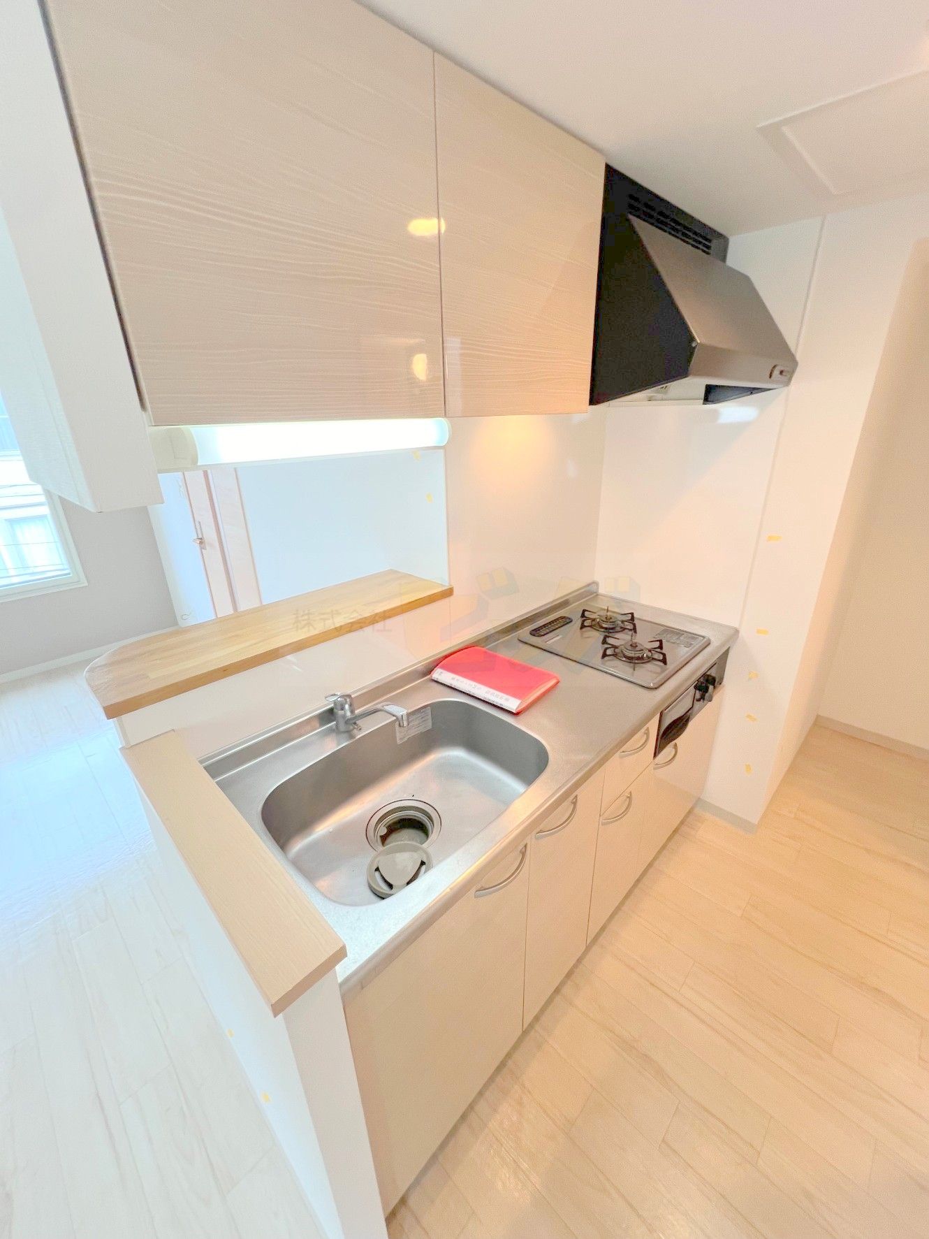 キッチン　人気の対面システムキッチンです♪