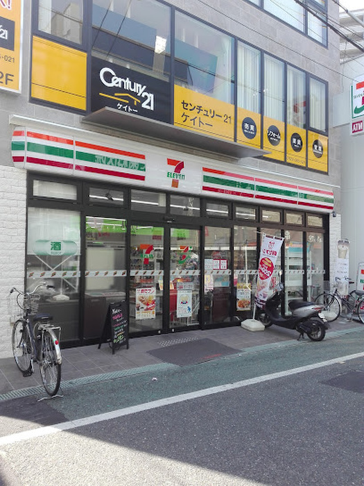 コンビニ　セブン-イレブン 高槻城北通り店（コンビニ）まで190m