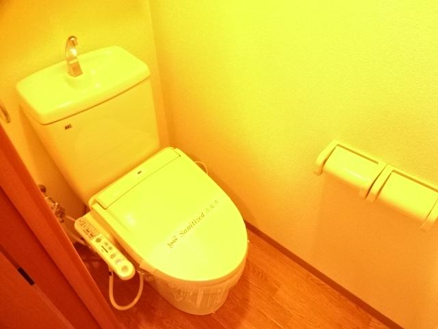 トイレ　シャワー付トイレ