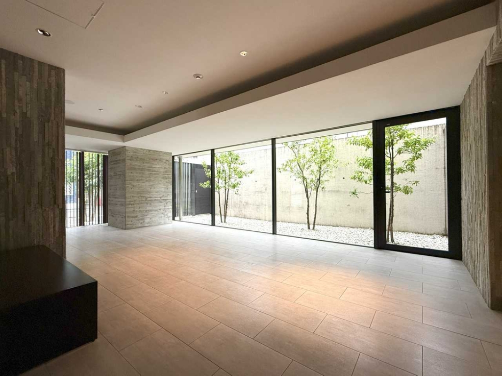 エントランス　エントランス