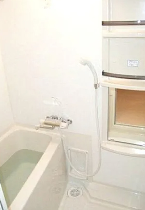 バス・シャワールーム　別部屋の写真を使用しております。