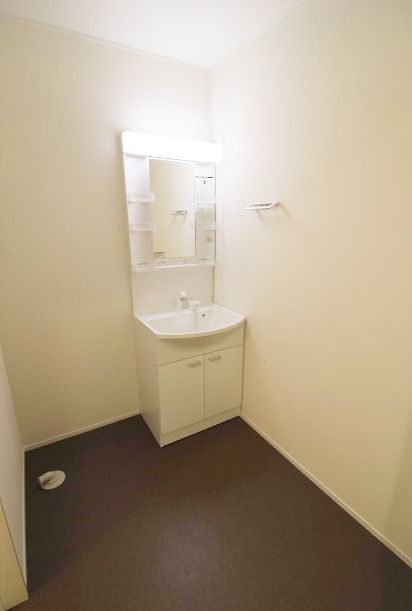 洗面設備　弊社は都内全域の物件をご紹介可能です！